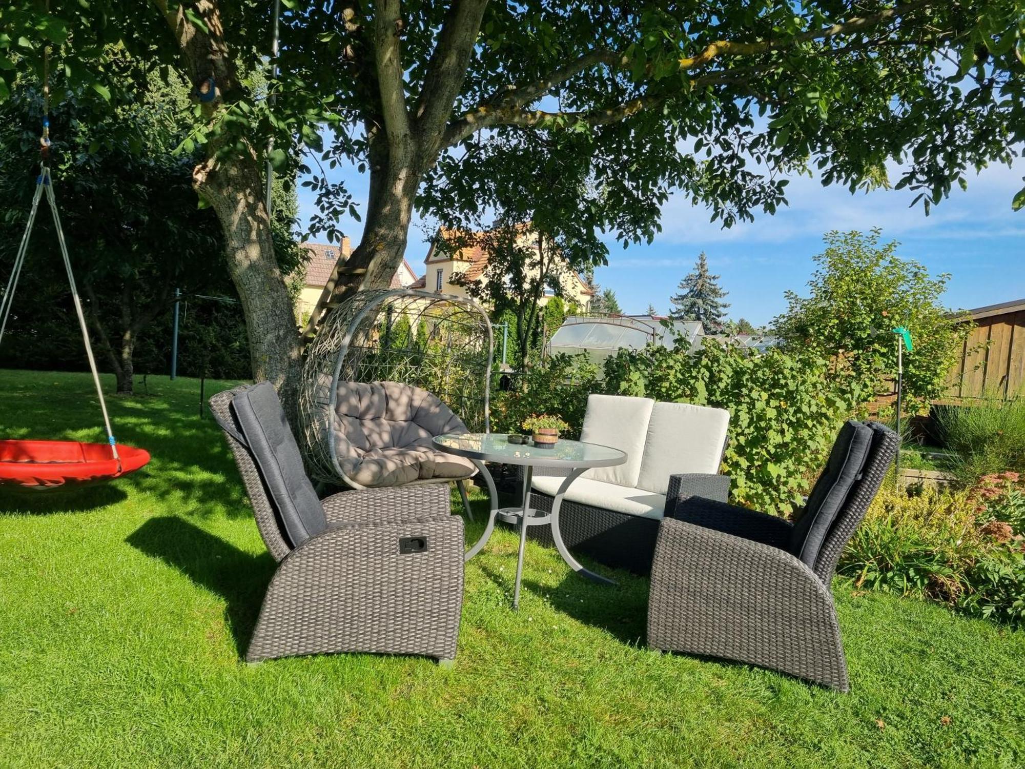 Ferienwohnung *Zur Weinbergstrasse* Lauta Exterior photo